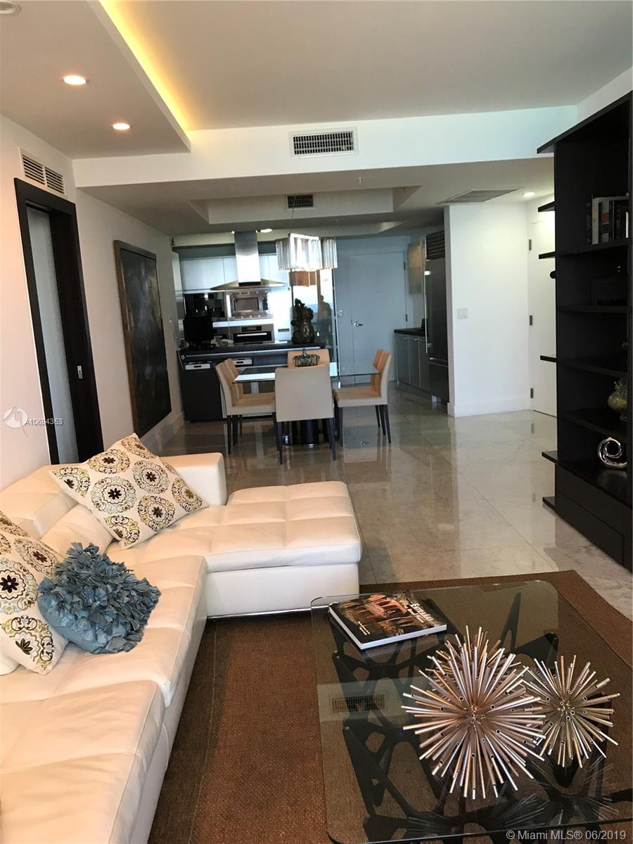 TRUMP ROYALE CONDO - Residential