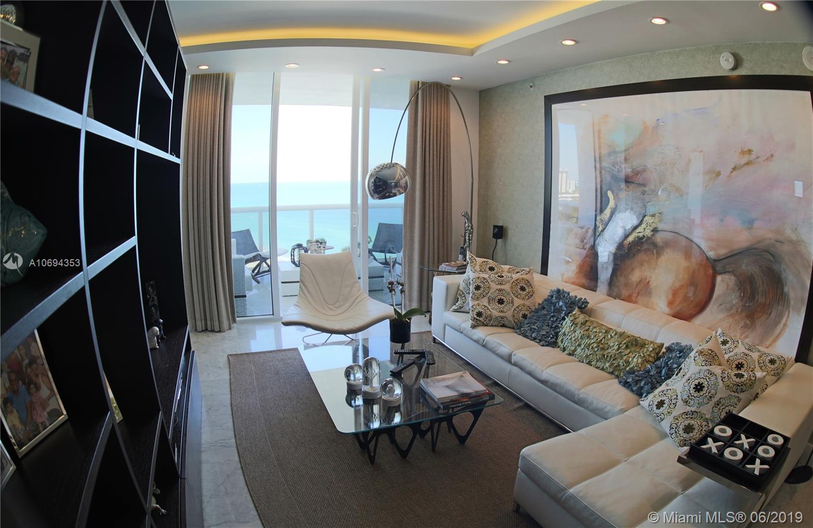 TRUMP ROYALE CONDO - Residential