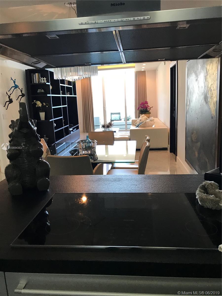TRUMP ROYALE CONDO - Residential