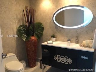 TRUMP ROYALE CONDO - Residential