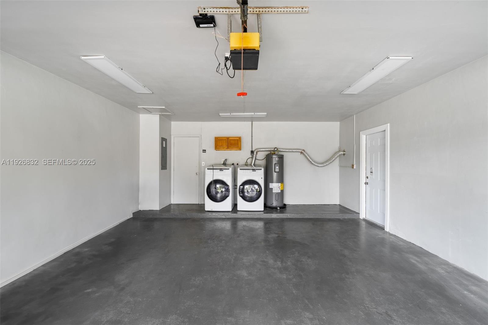 ROYAL PALM ACRES SEC 6 - Residential Lease