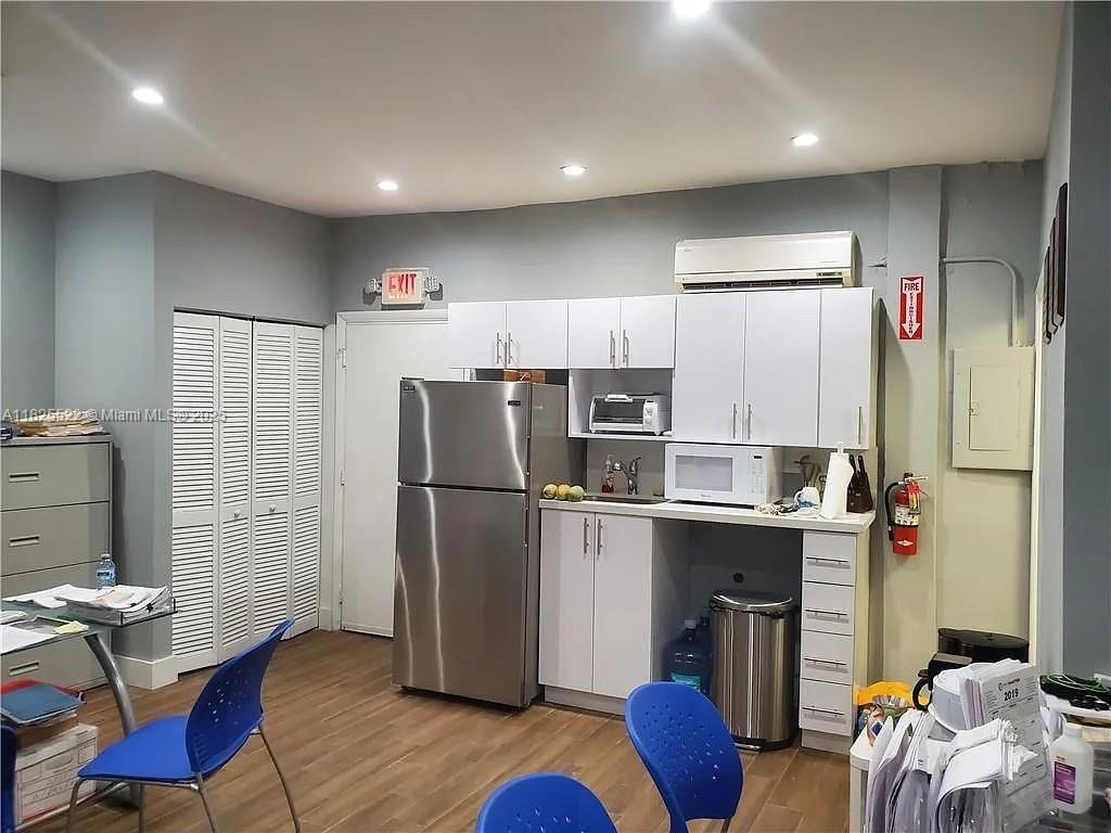 4151 W Hallandale Beach Blvd