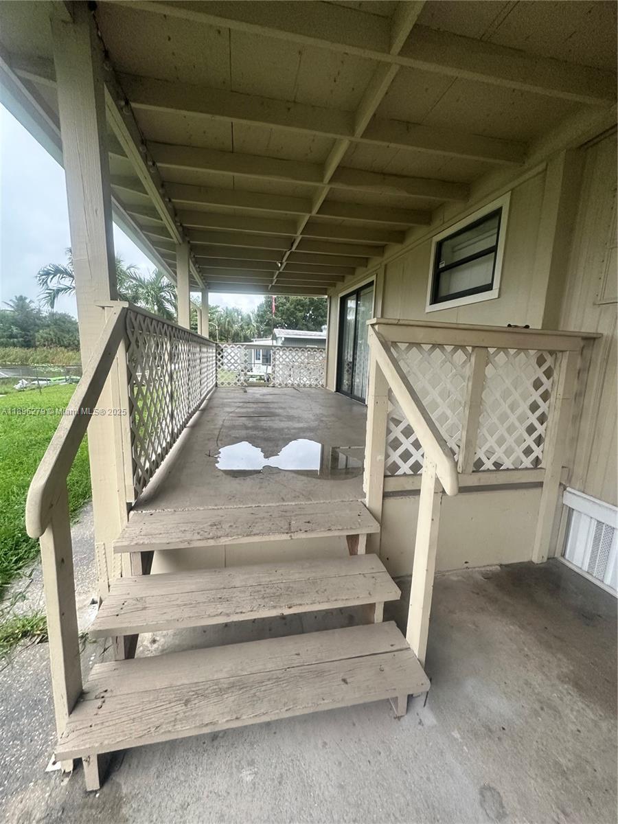 GARDEN LAKE - Residential Lease