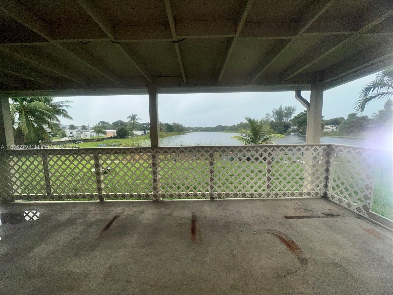 GARDEN LAKE - Residential Lease