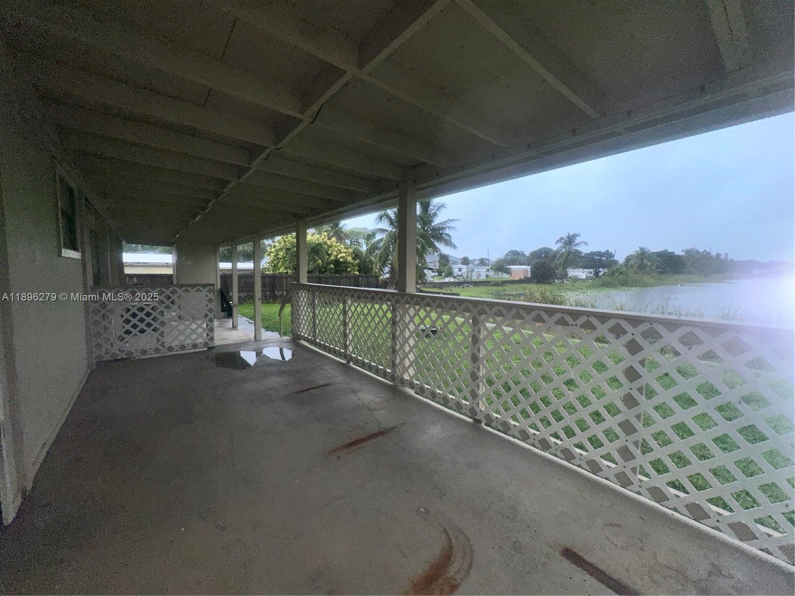 GARDEN LAKE - Residential Lease
