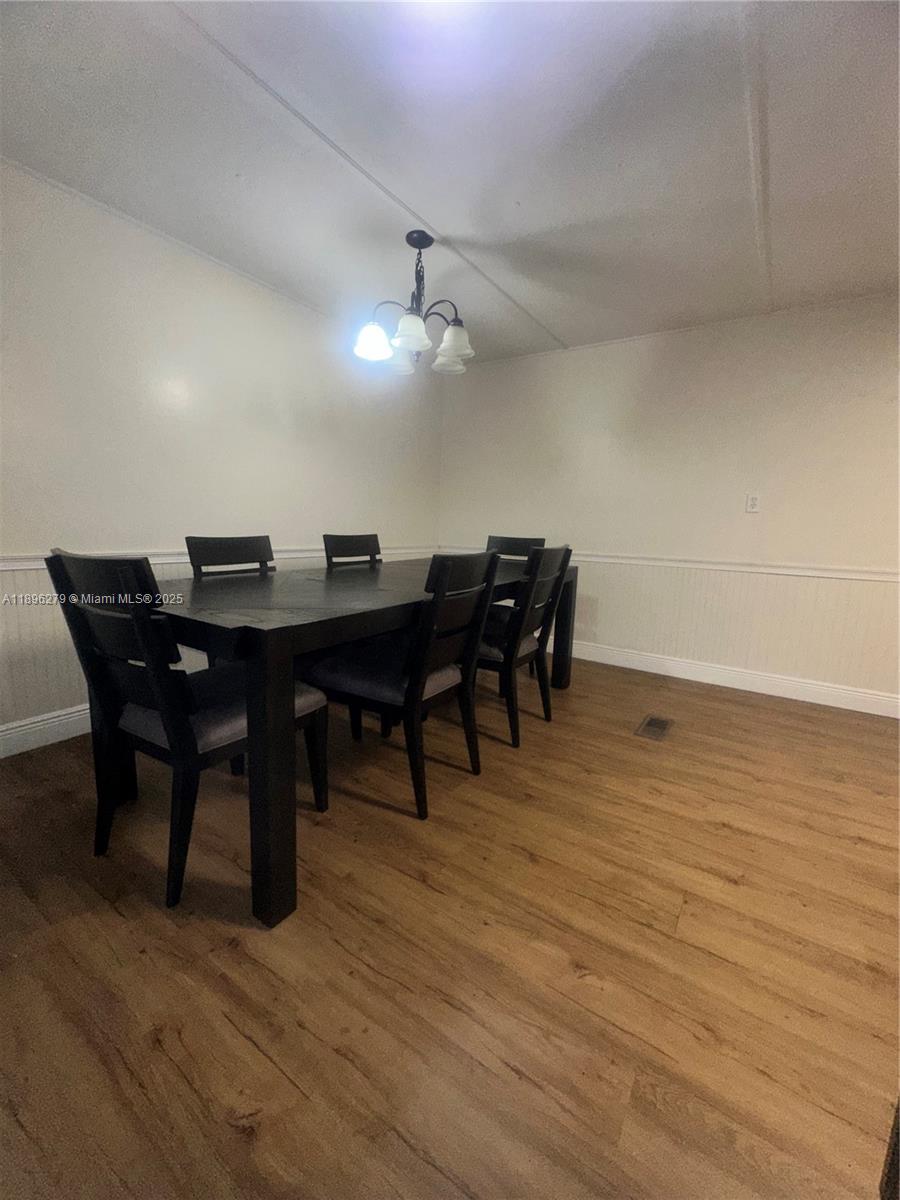 GARDEN LAKE - Residential Lease
