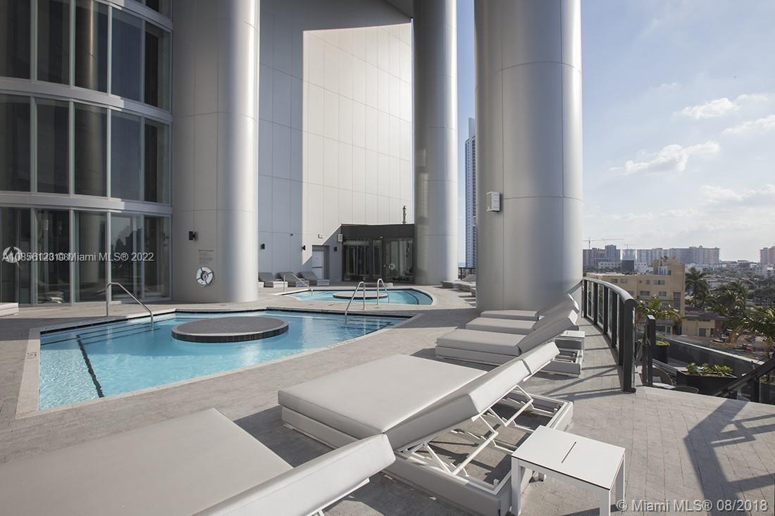 Porsche Tower - Residential