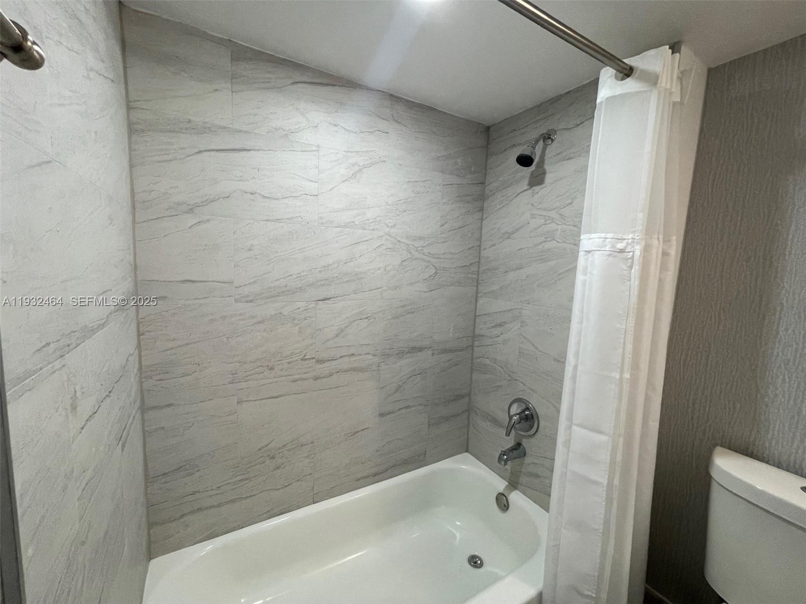 VERSAILLES GARDENS CONDO - Residential Lease