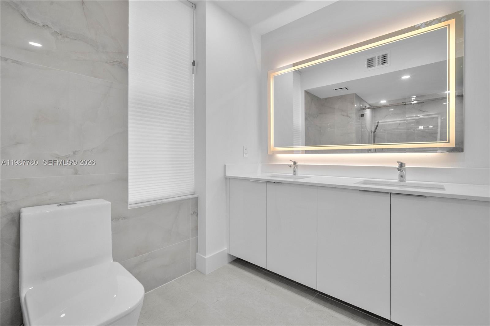 TOWER AT BISCAYNE COVE CO - Residential Lease