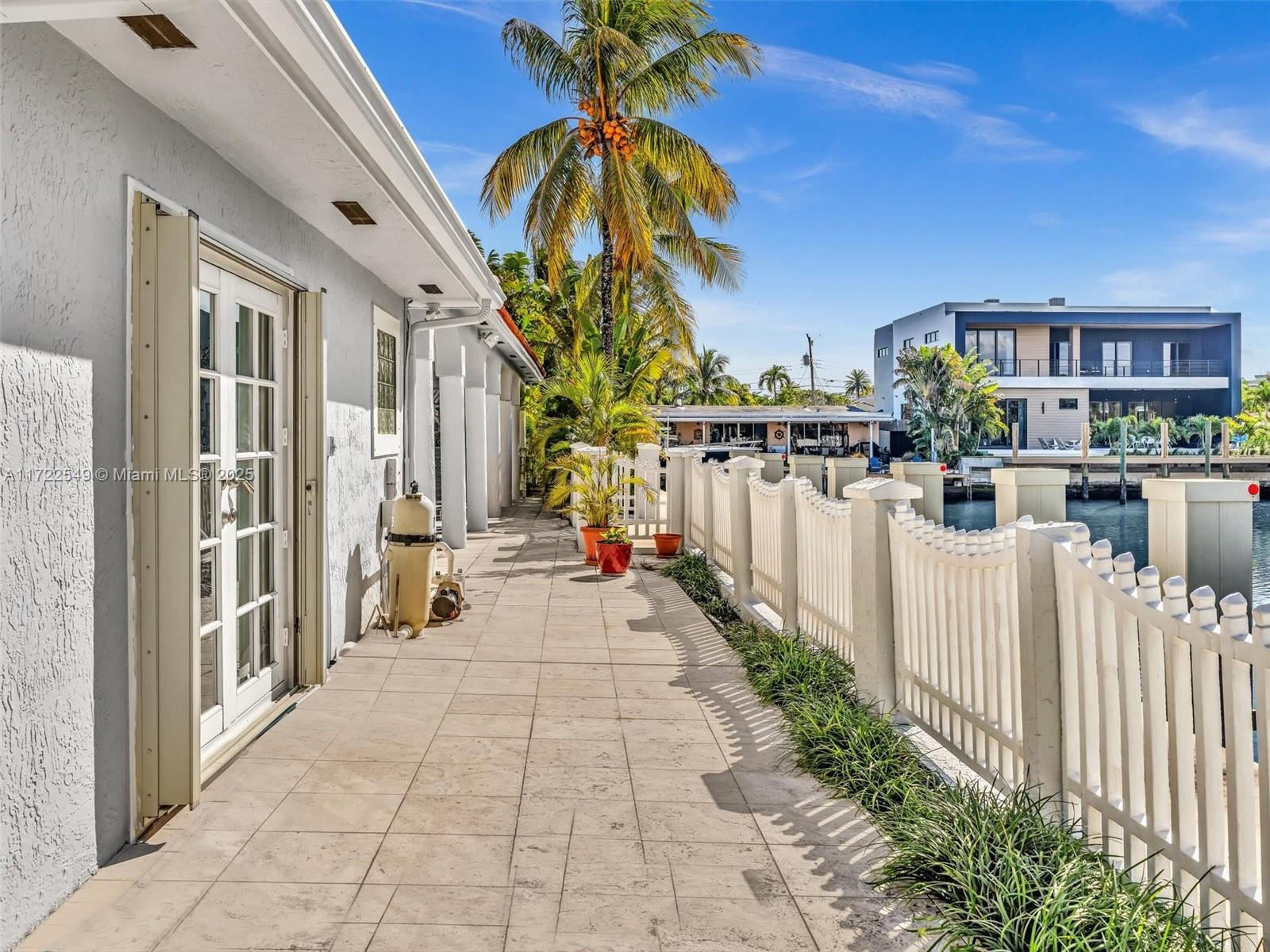 VENETIAN SEC KEYSTONE POI - Residential