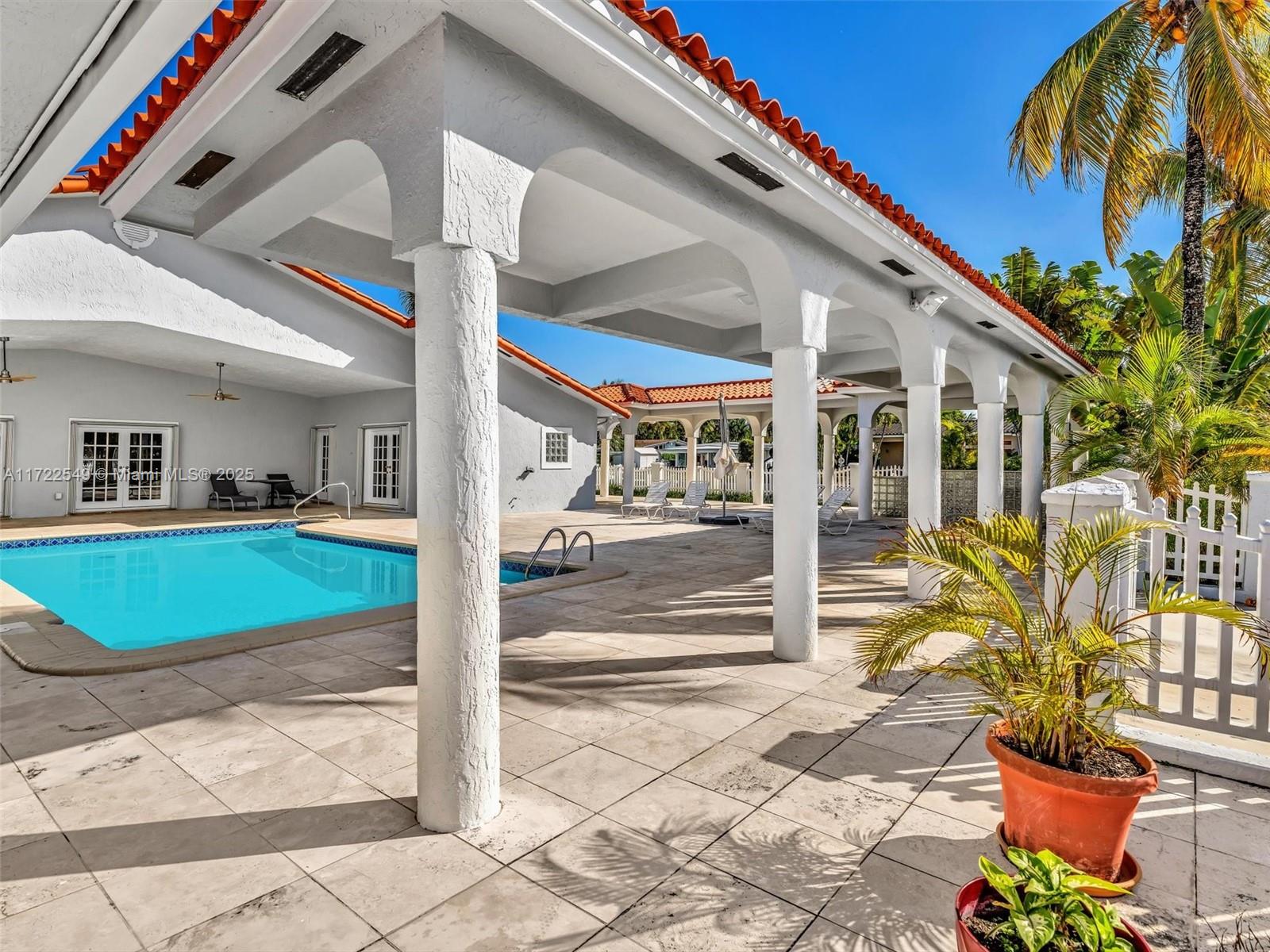 VENETIAN SEC KEYSTONE POI - Residential