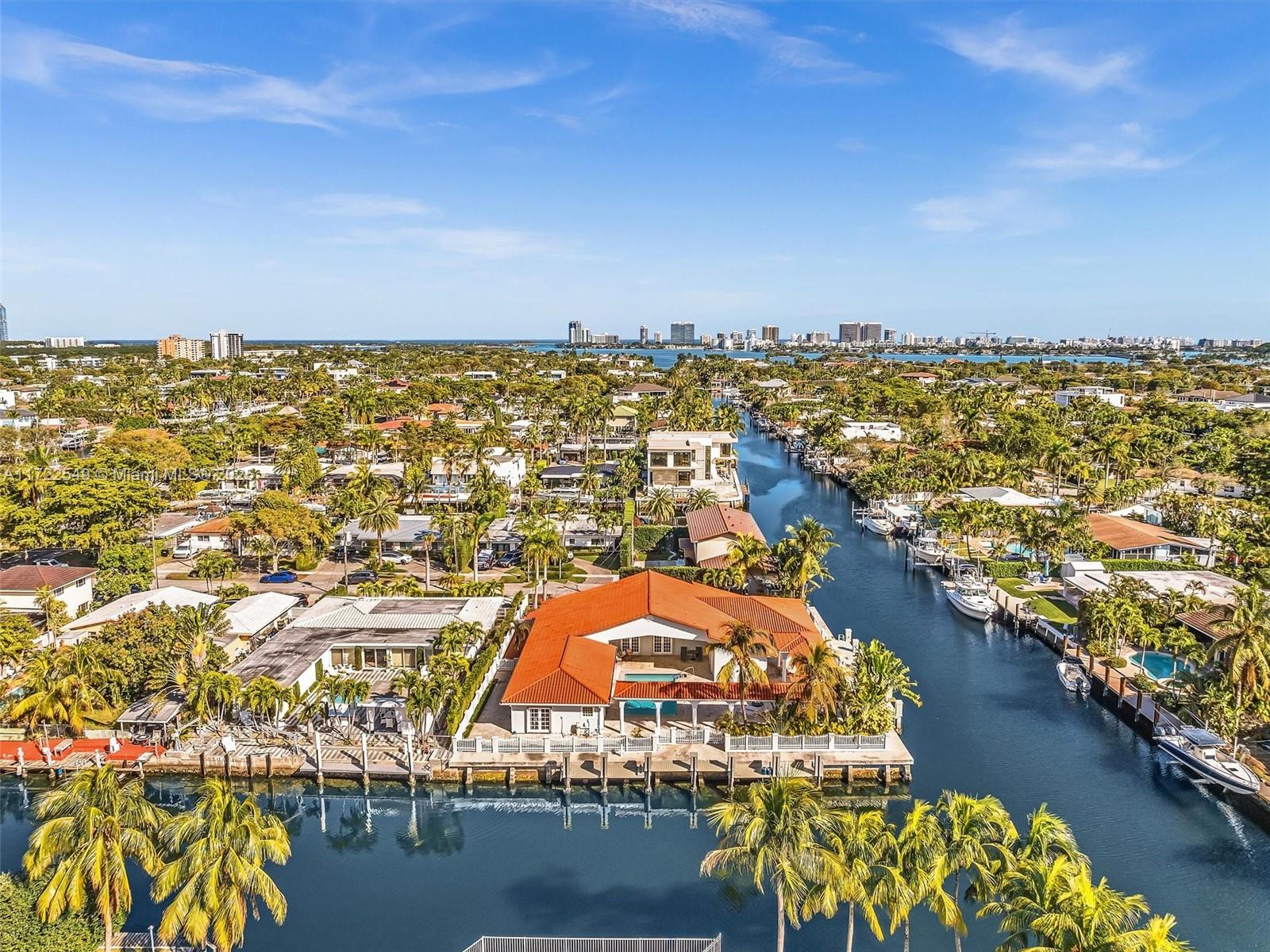 VENETIAN SEC KEYSTONE POI - Residential