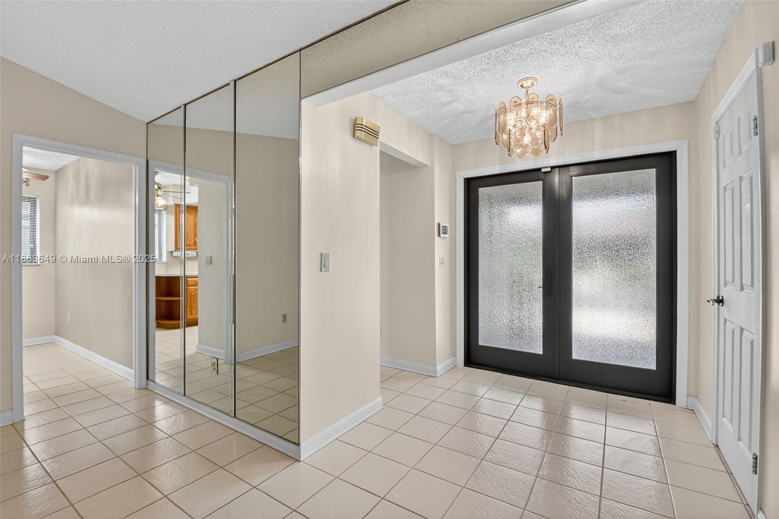 6490 Lakemont Cir