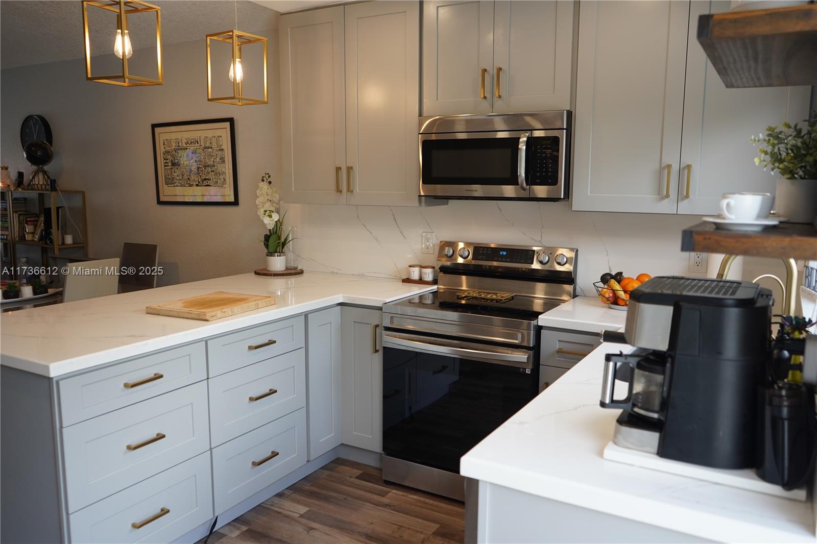 LAKES BY THE BAY SEC 12 - Residential