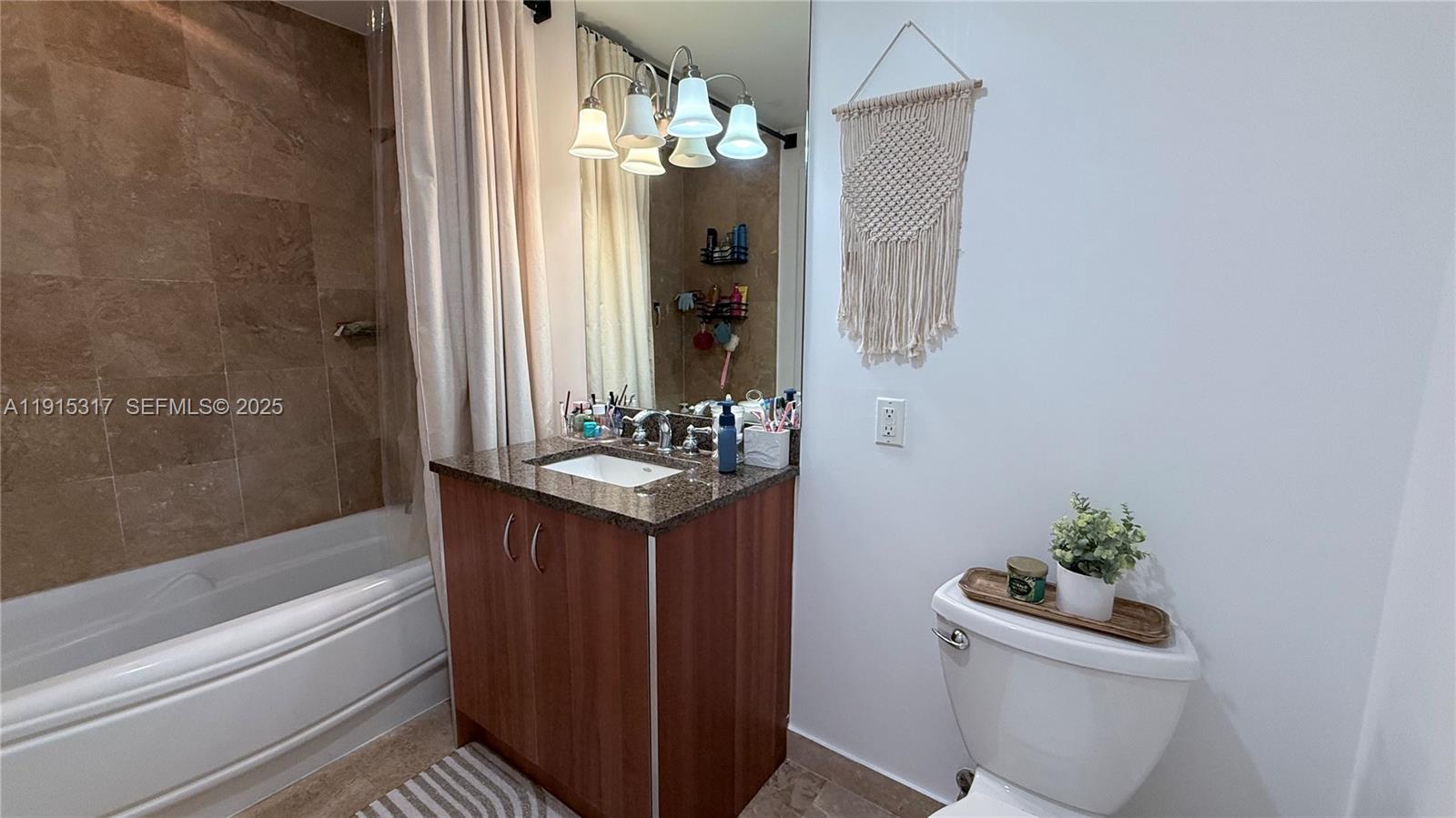 MET 1 CONDO - Residential