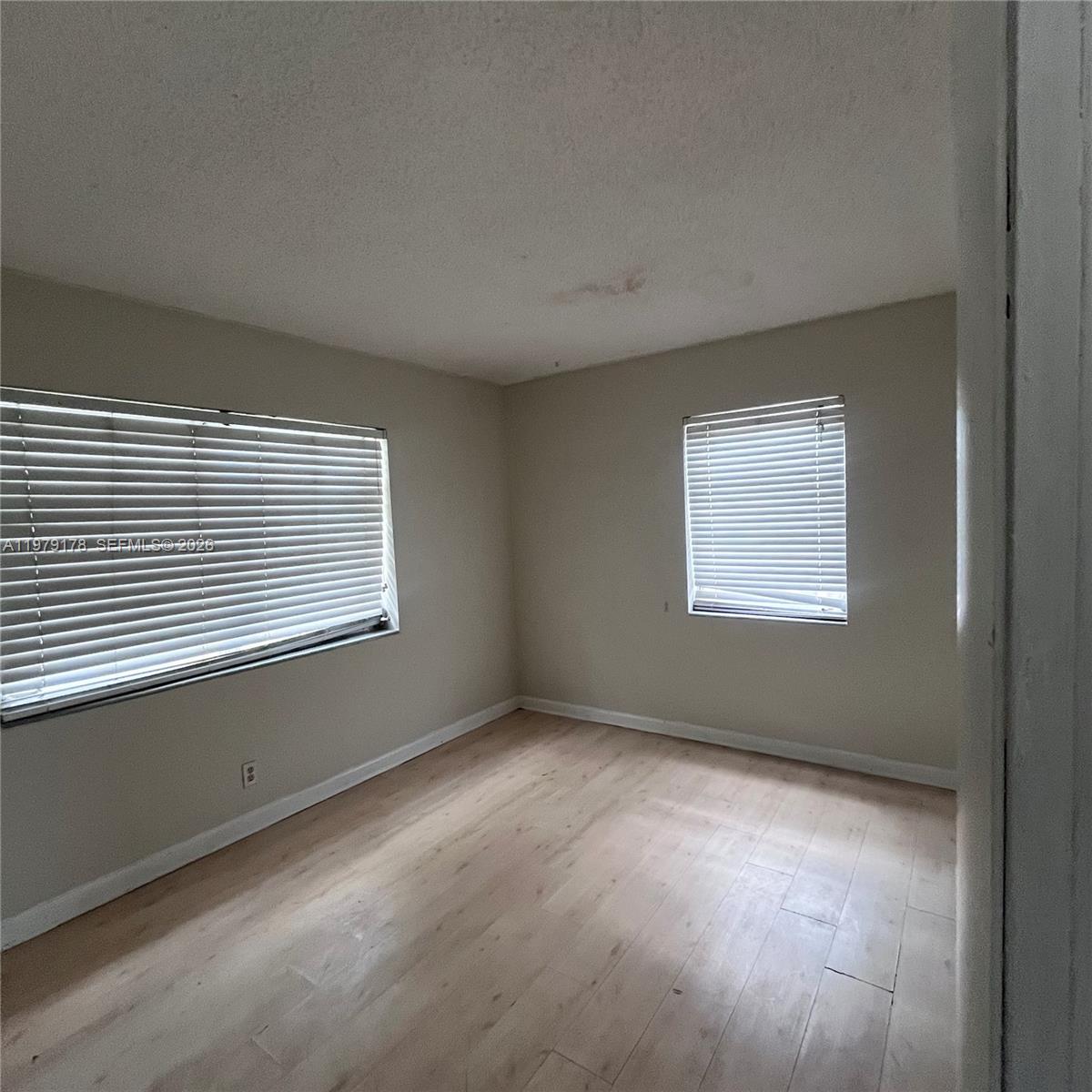 SOUTH BROWARD RANCHES - Residential Lease