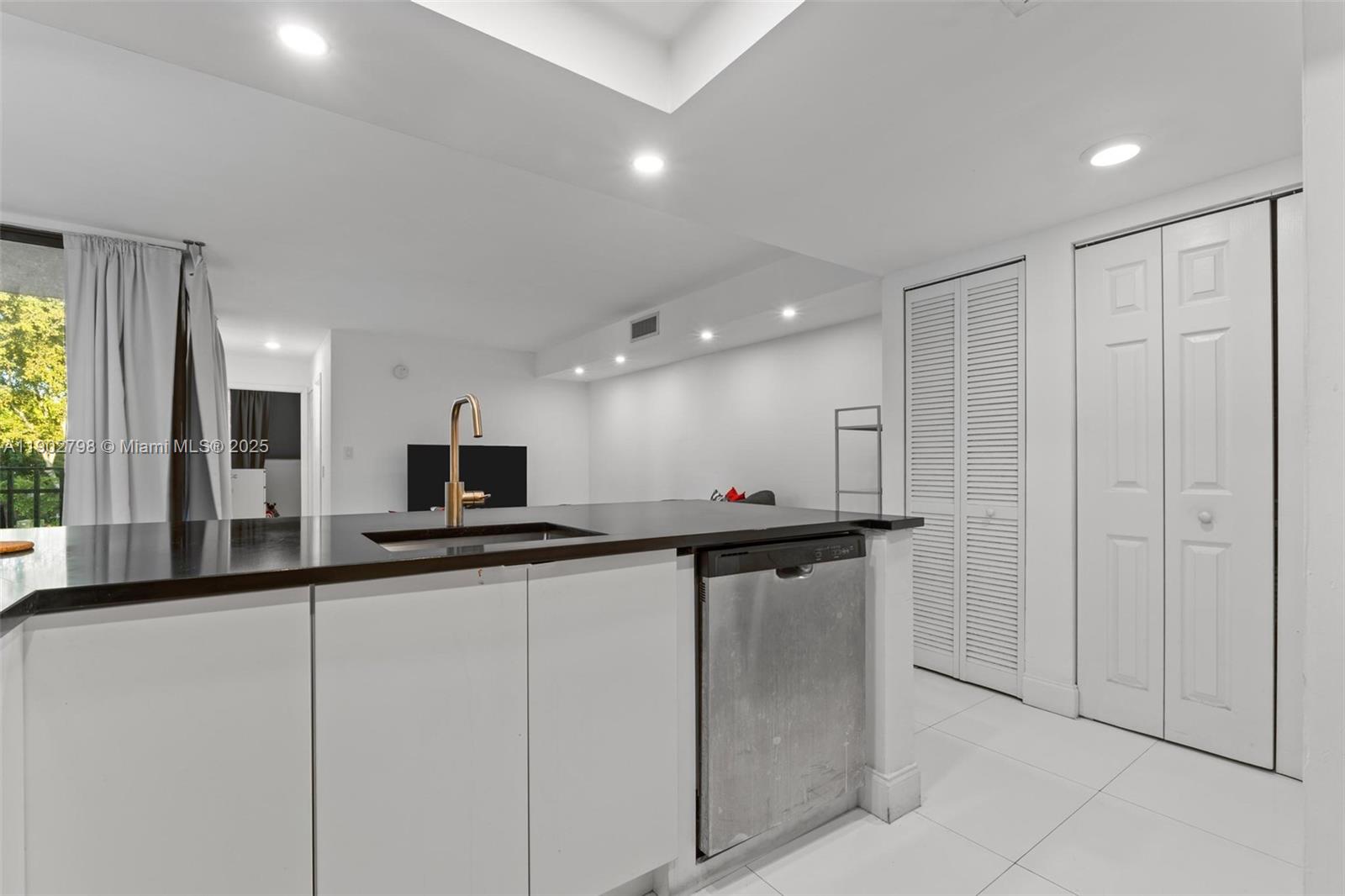 WESTBIRD VILLAGE CONDO - Residential