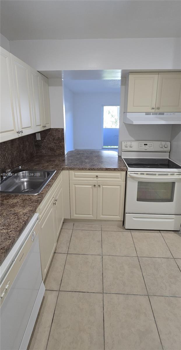 View photos, virtual tours, details... 11140 SW 196th St 206