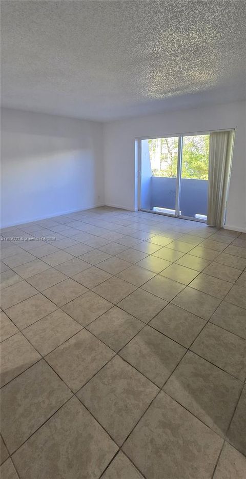 View photos, virtual tours, details... 11140 SW 196th St 206 Cutler Bay FL 33157
