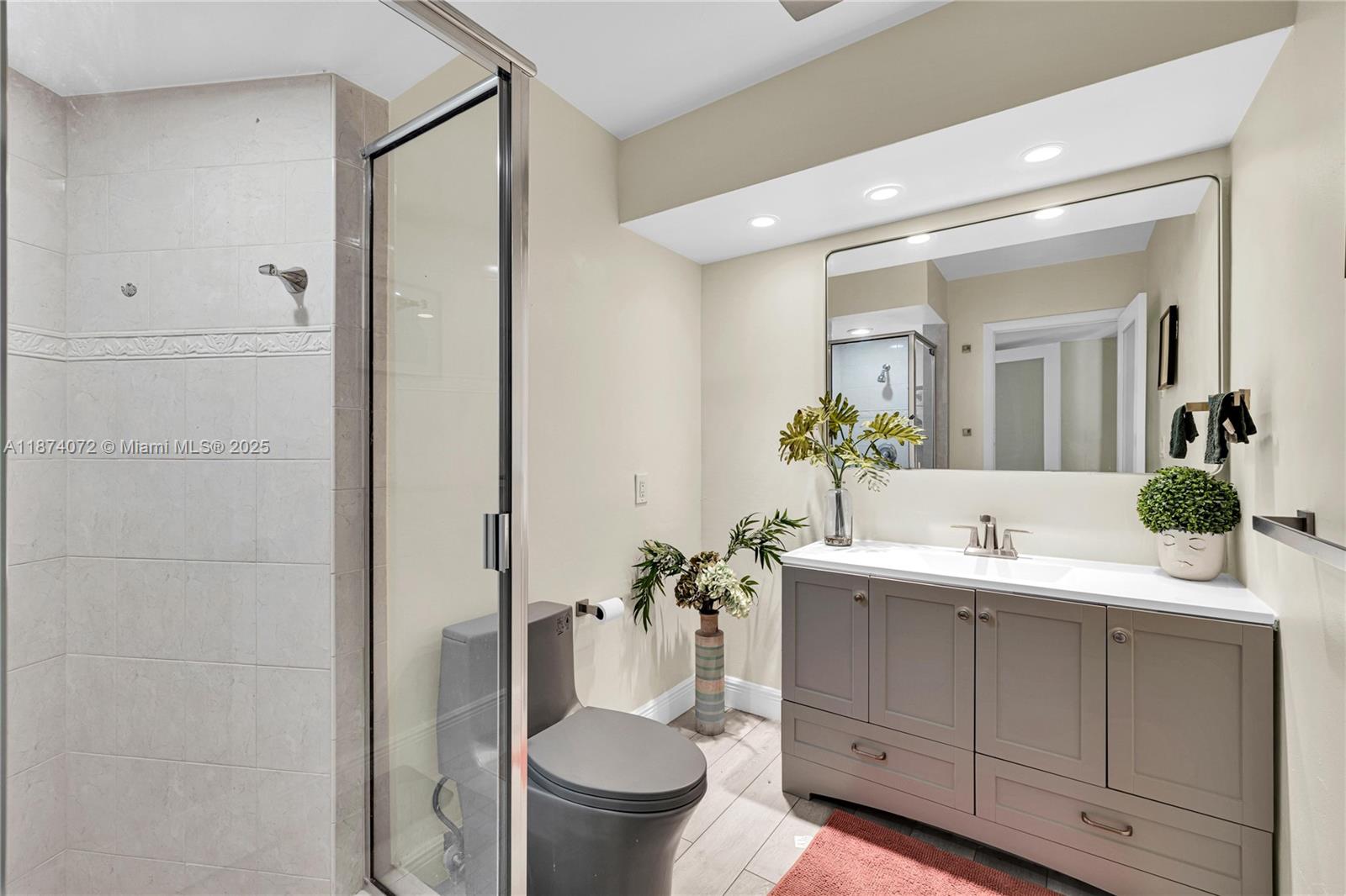 WOODLANDS SEC TWO-PHASE O - Residential Lease