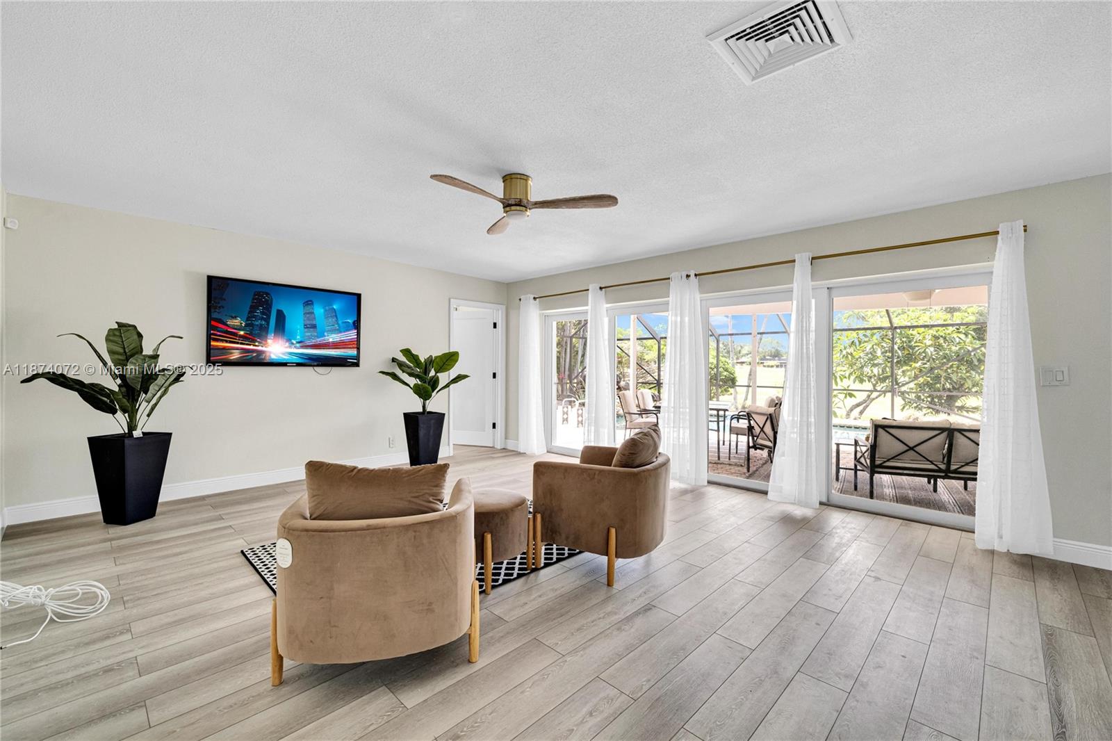 WOODLANDS SEC TWO-PHASE O - Residential Lease