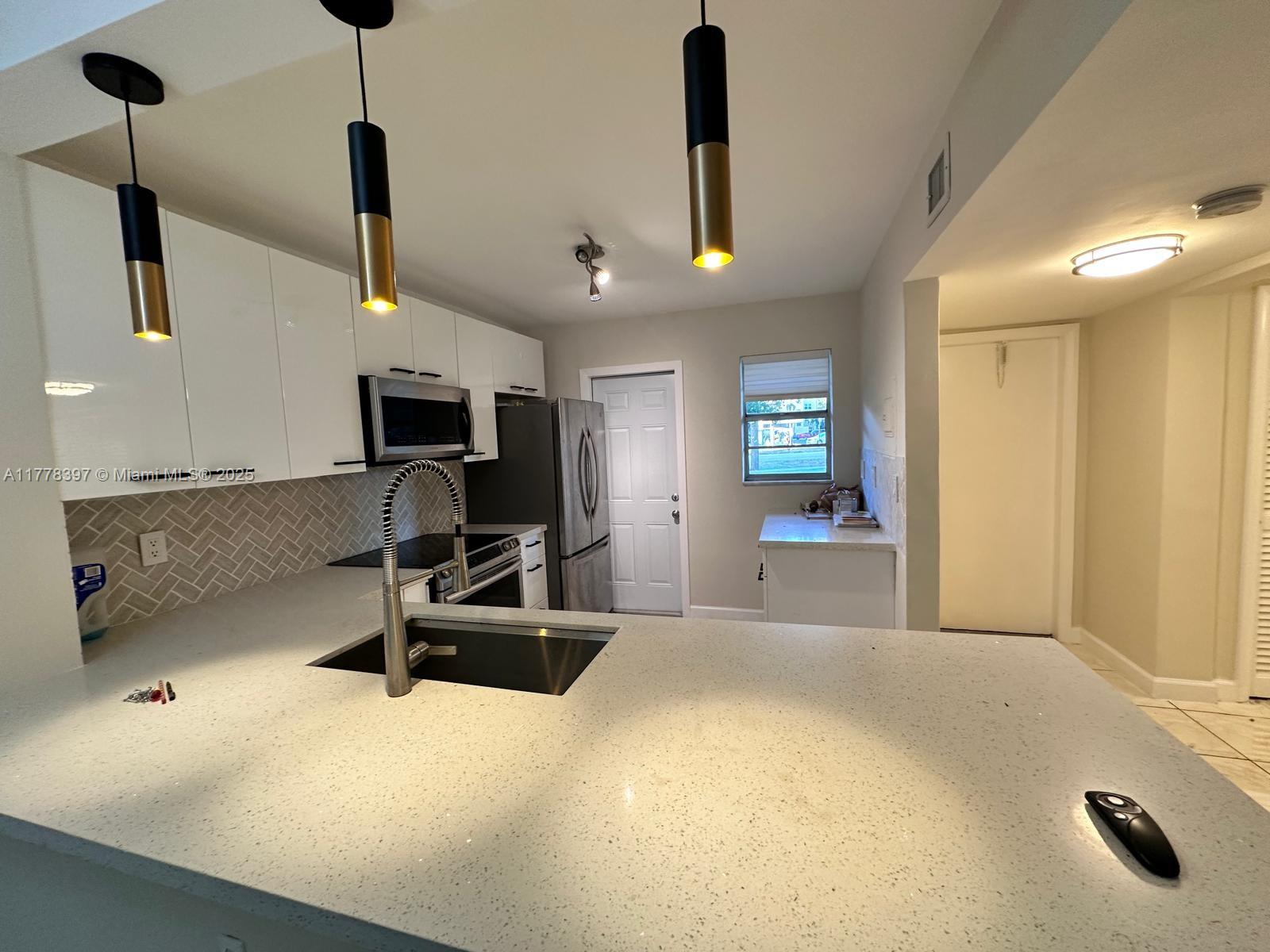 Rental Property at 1550 Ne 191st St 106, Miami, Broward County, Florida - Bedrooms: 1 
Bathrooms: 1  - $1,750 MO.