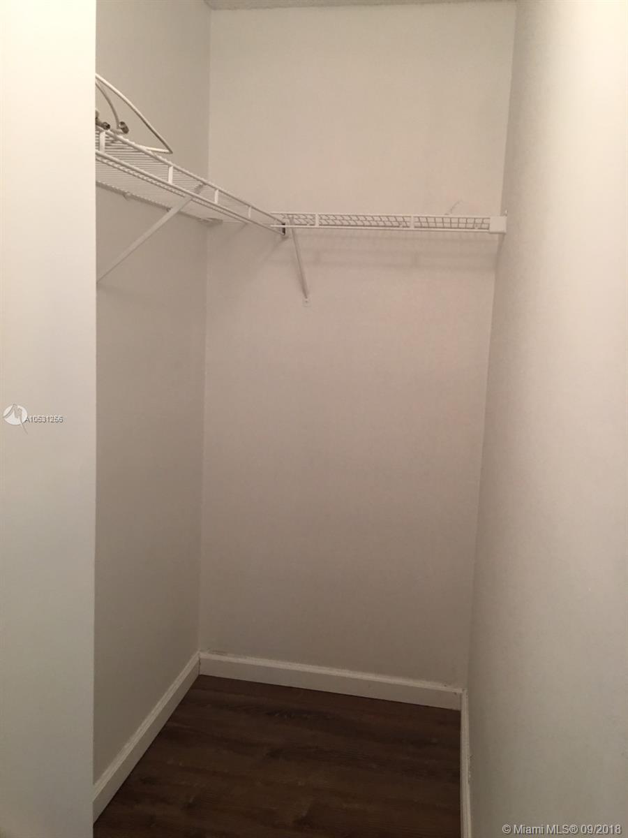 BONITA VILLAS CONDO - Residential Lease