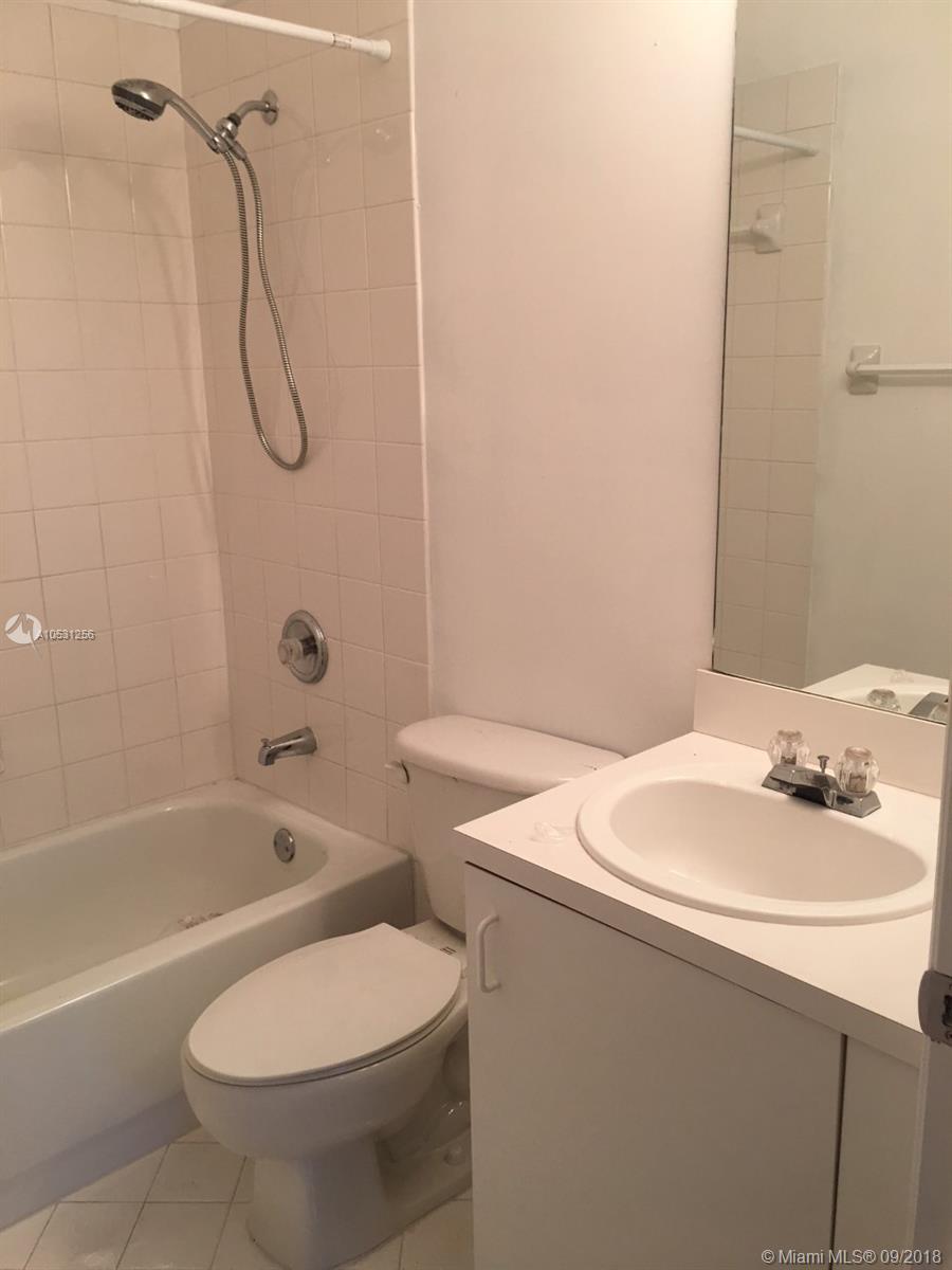 BONITA VILLAS CONDO - Residential Lease