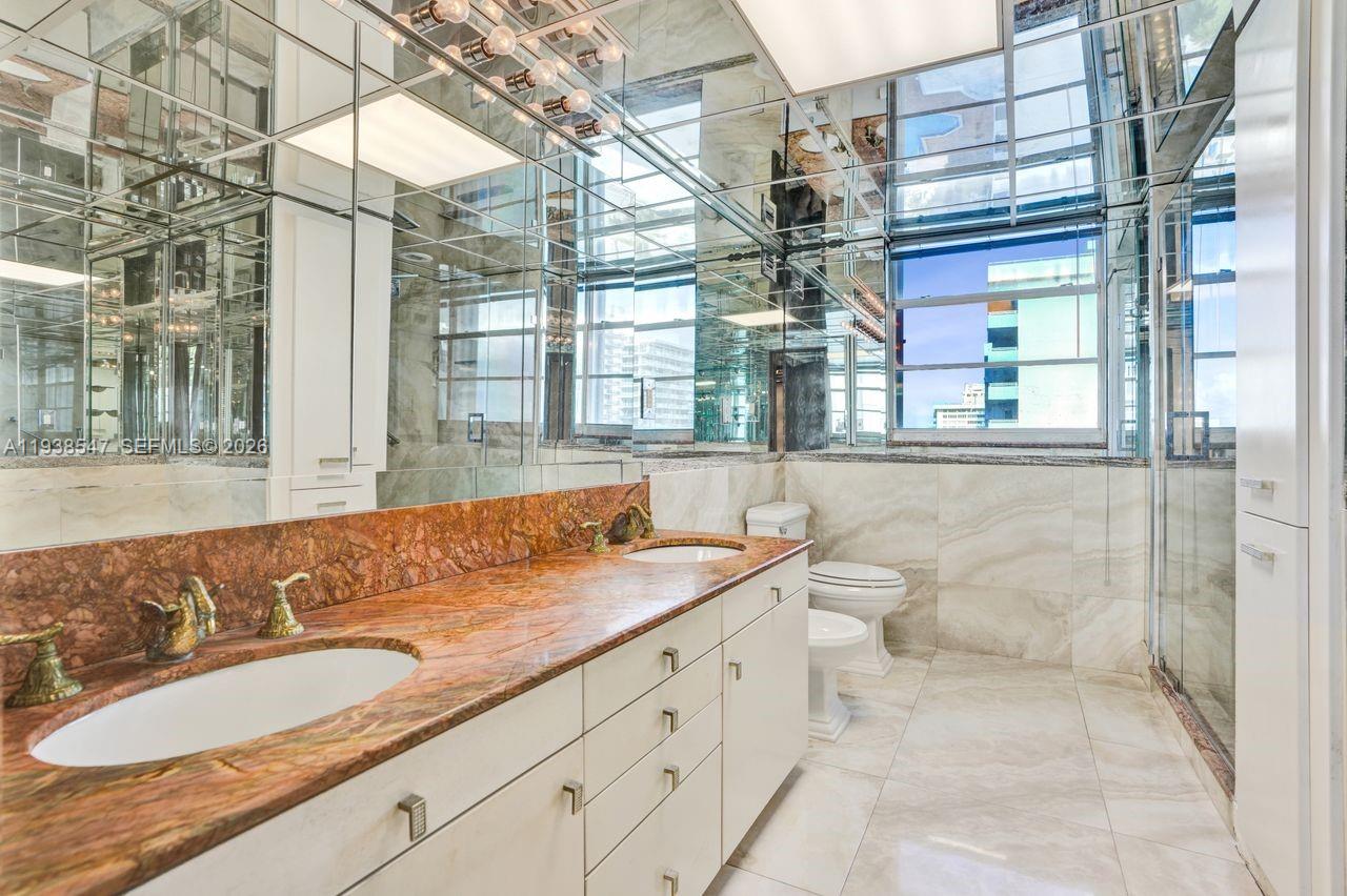 FIFTY SIX-SIXTY COLLINS A - Residential