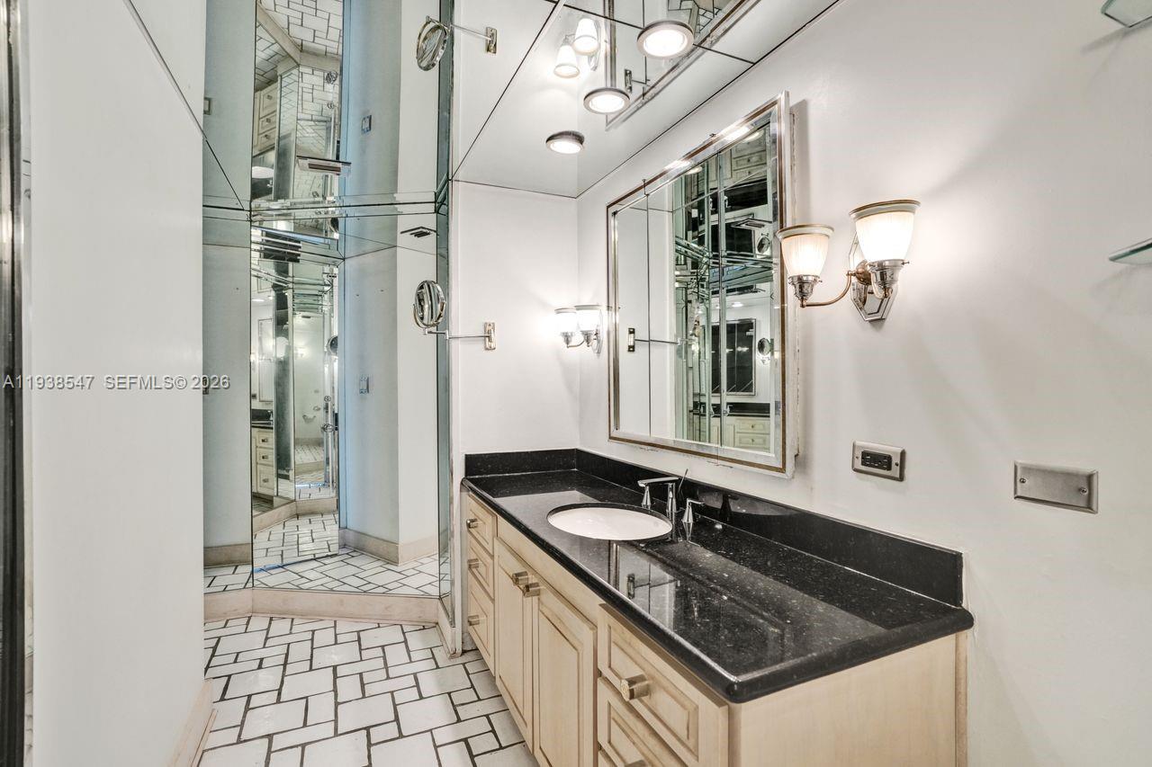 FIFTY SIX-SIXTY COLLINS A - Residential