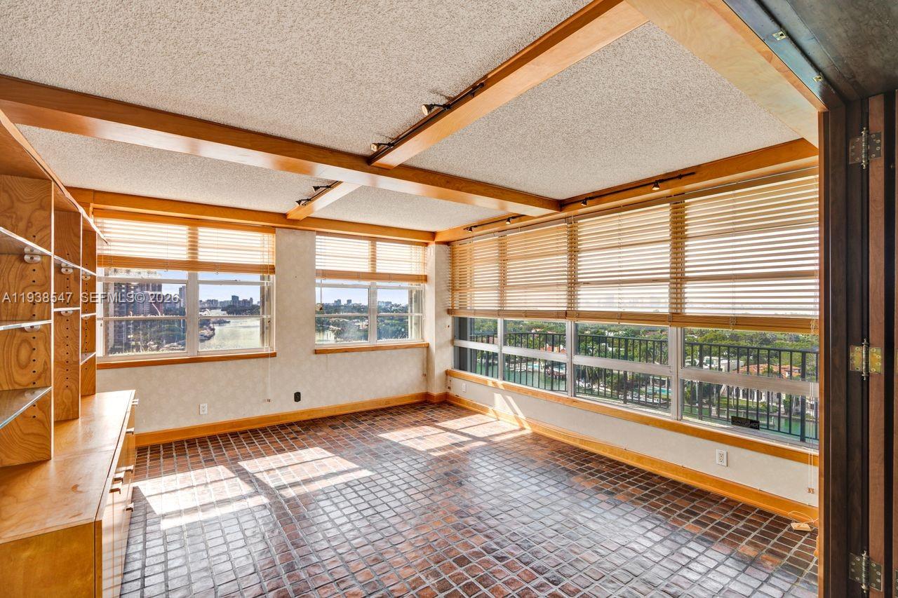 FIFTY SIX-SIXTY COLLINS A - Residential