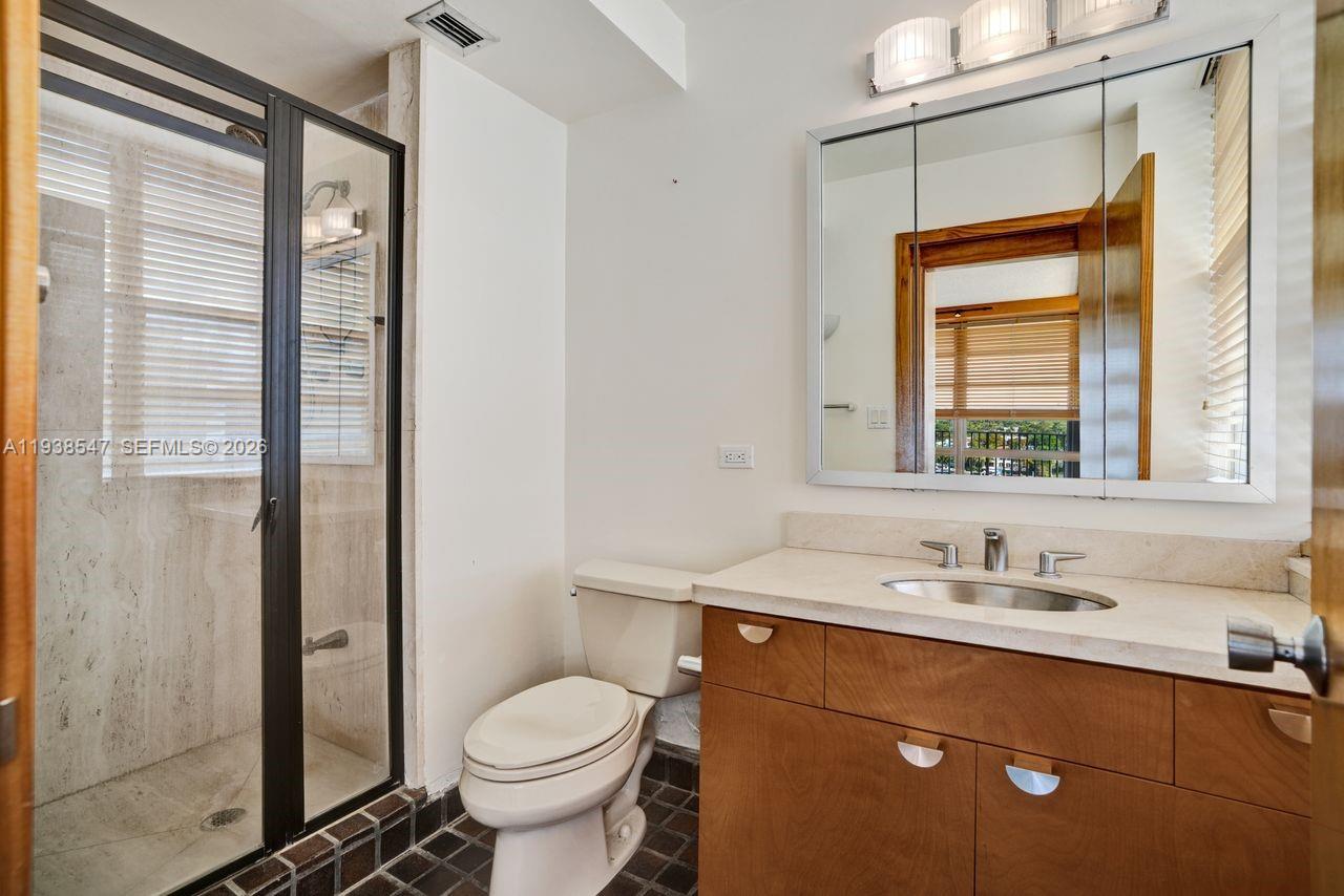 FIFTY SIX-SIXTY COLLINS A - Residential