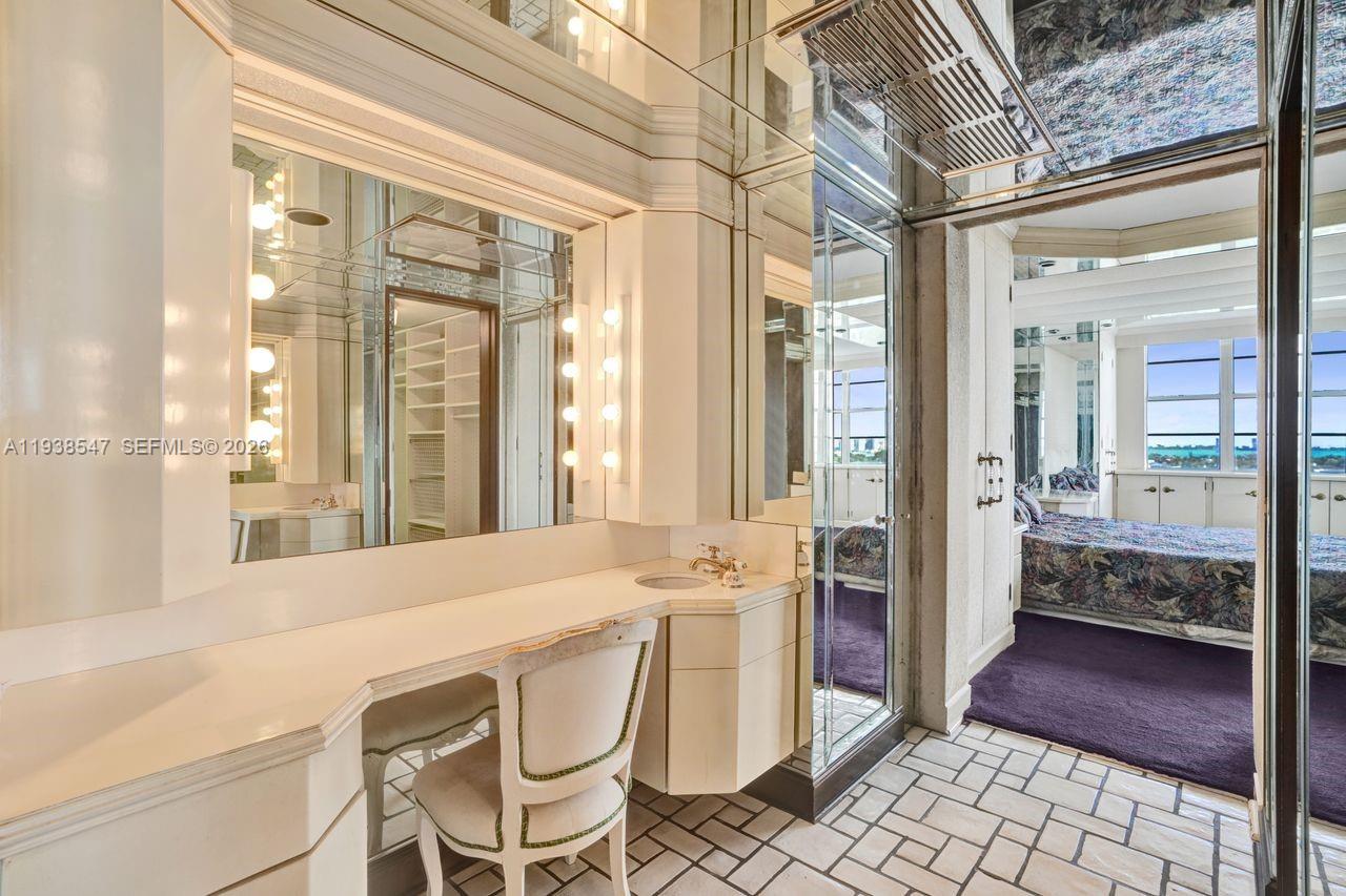 FIFTY SIX-SIXTY COLLINS A - Residential