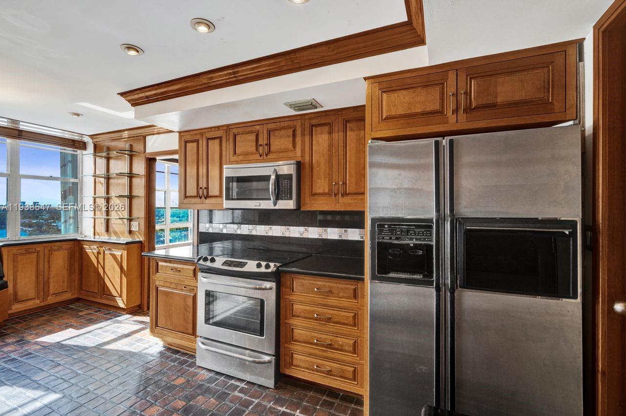 FIFTY SIX-SIXTY COLLINS A - Residential