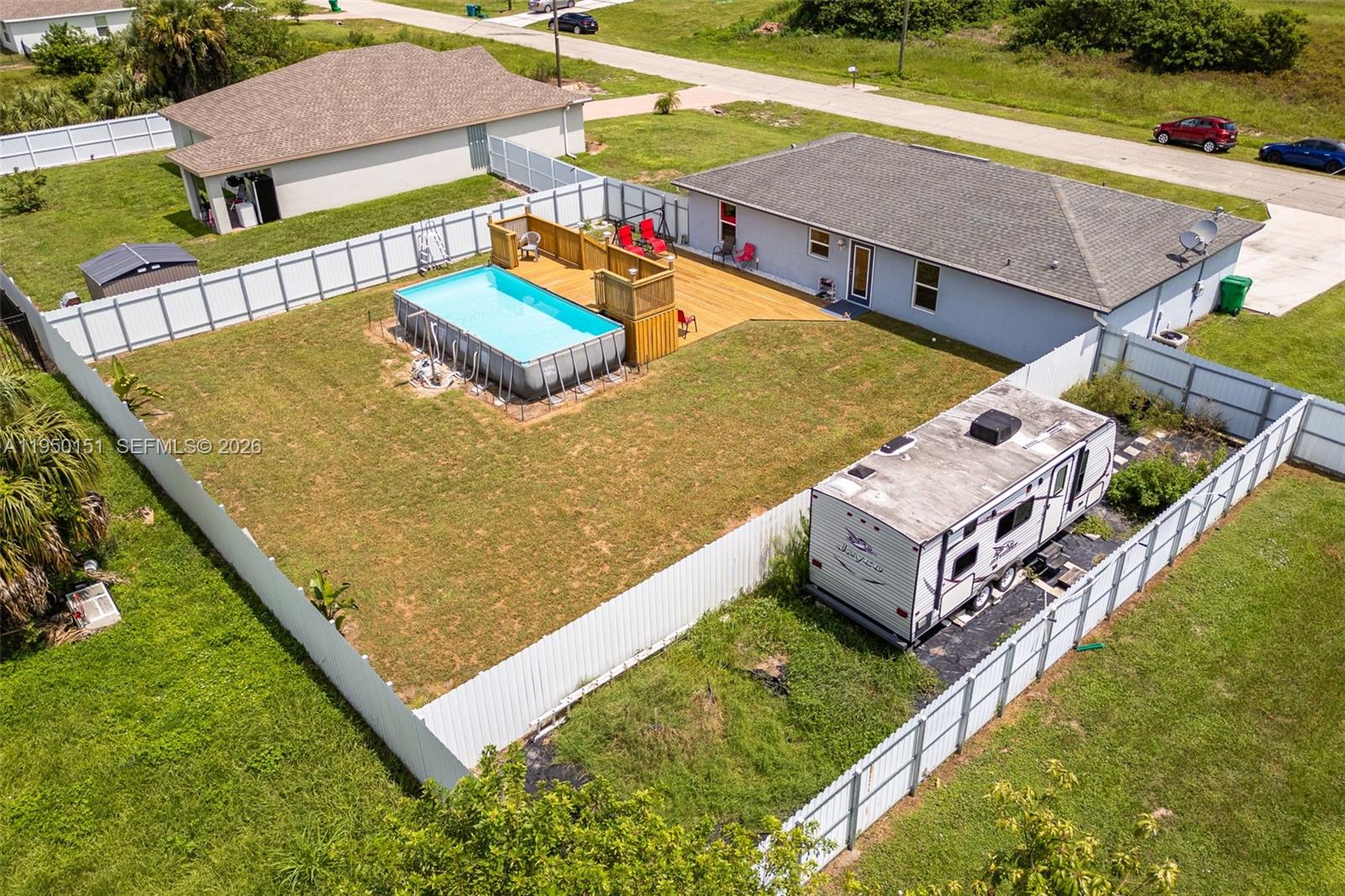 Port LaBelle - Residential