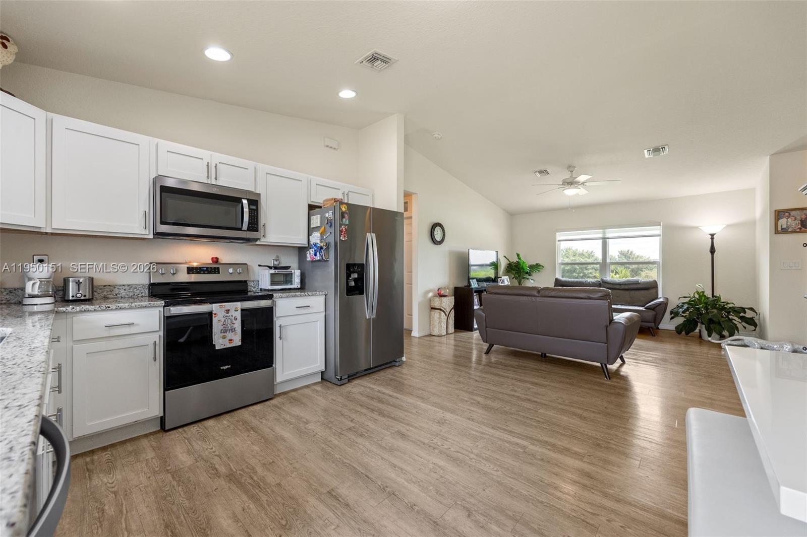 Port LaBelle - Residential