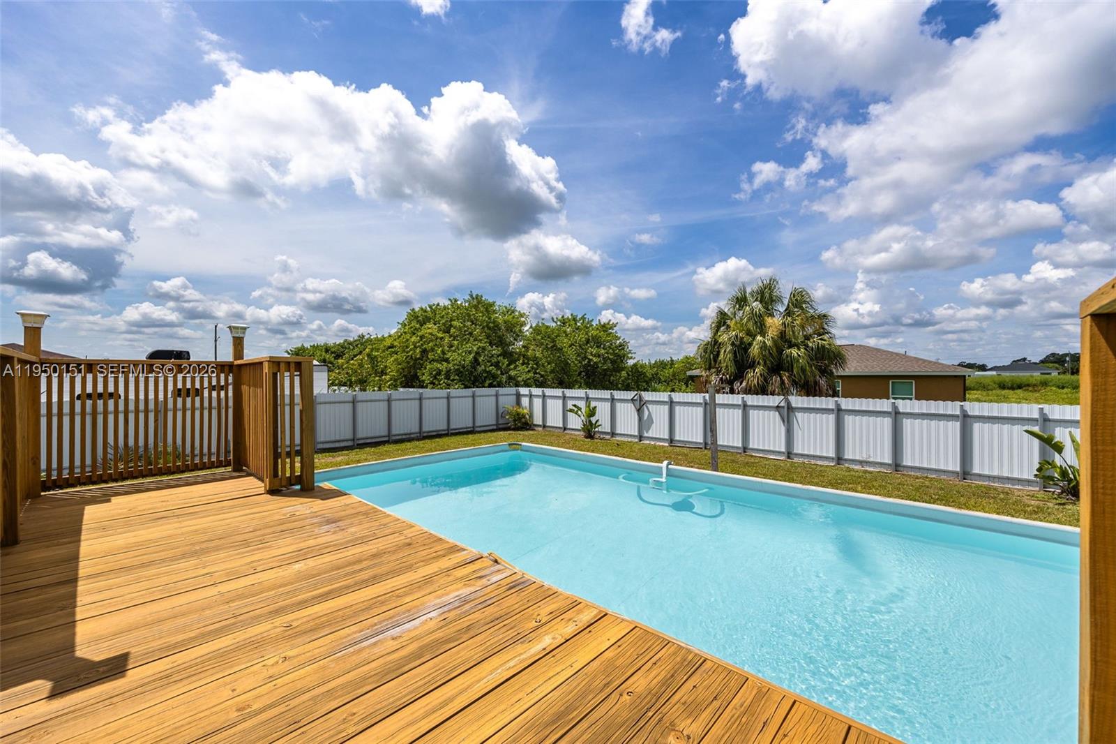 Port LaBelle - Residential