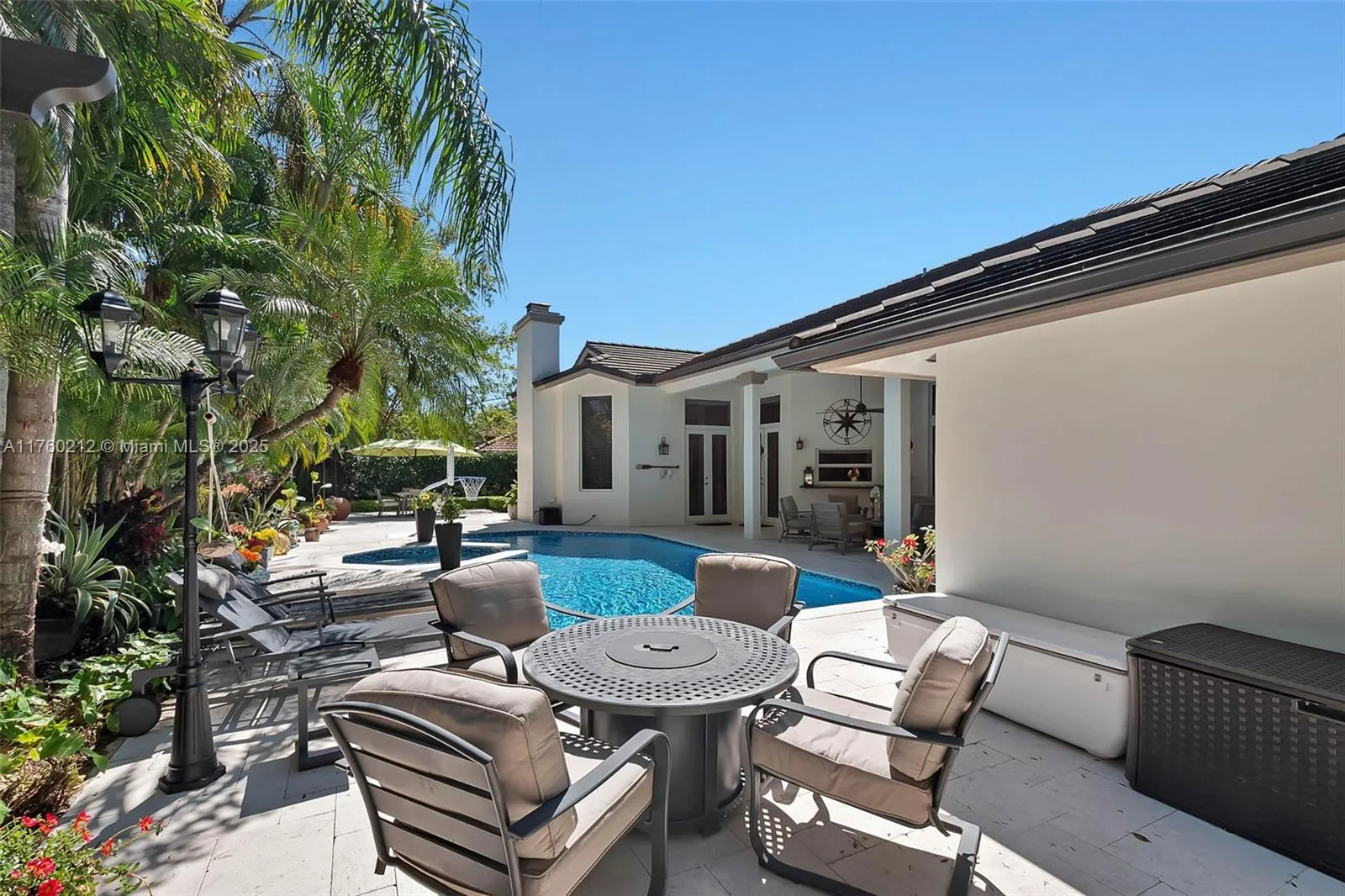 Palmetto Bay, Florida 33157, United States, 5 Bedrooms Bedrooms, ,4 BathroomsBathrooms,Residential,Active,85499