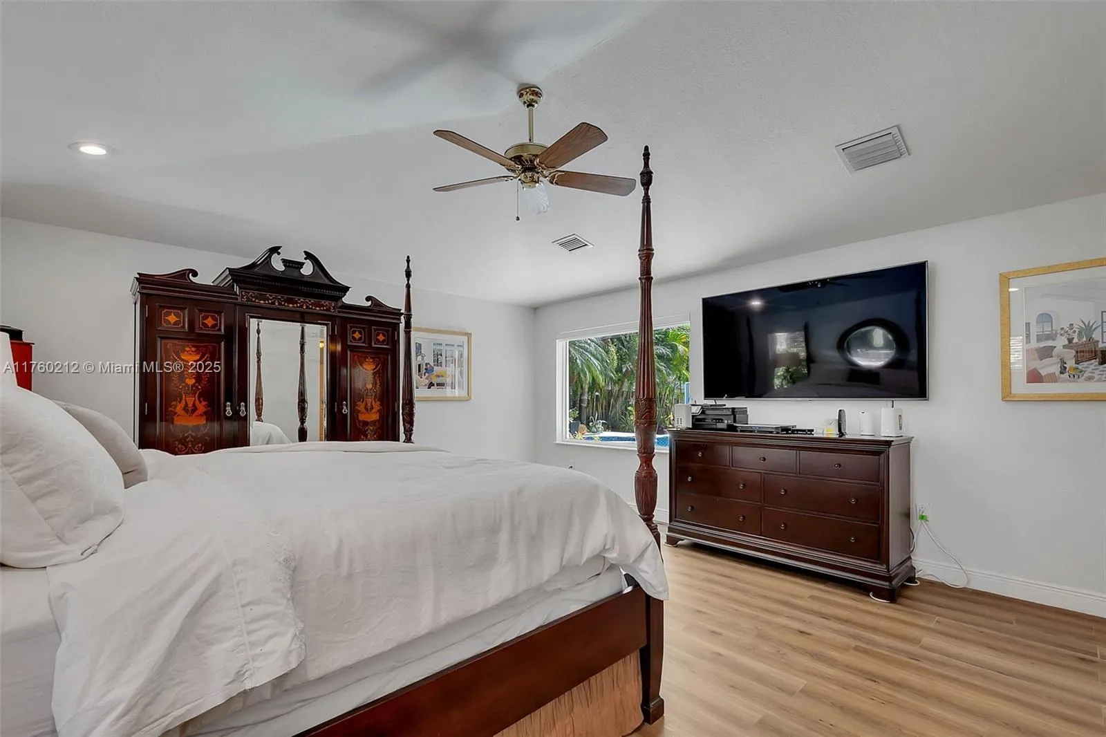 Palmetto Bay, Florida 33157, United States, 5 Bedrooms Bedrooms, ,4 BathroomsBathrooms,Residential,Active,85499