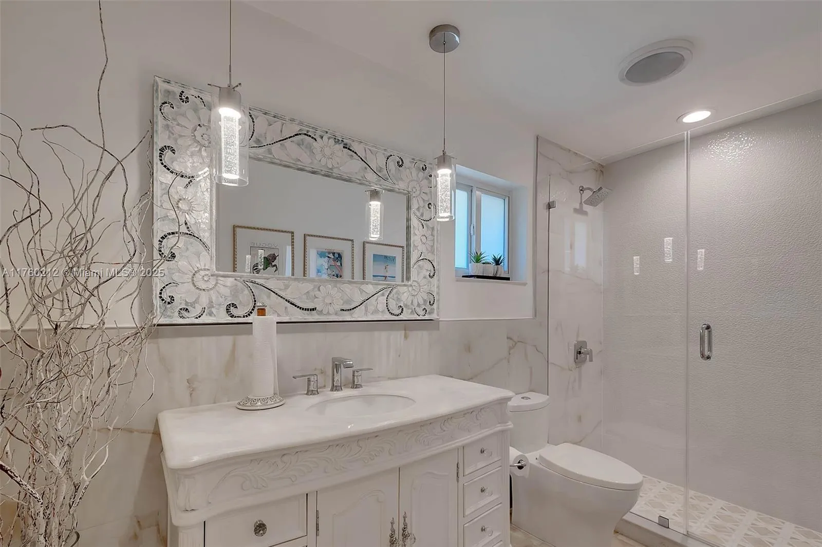 Palmetto Bay, Florida 33157, United States, 5 Bedrooms Bedrooms, ,4 BathroomsBathrooms,Residential,Active,85499