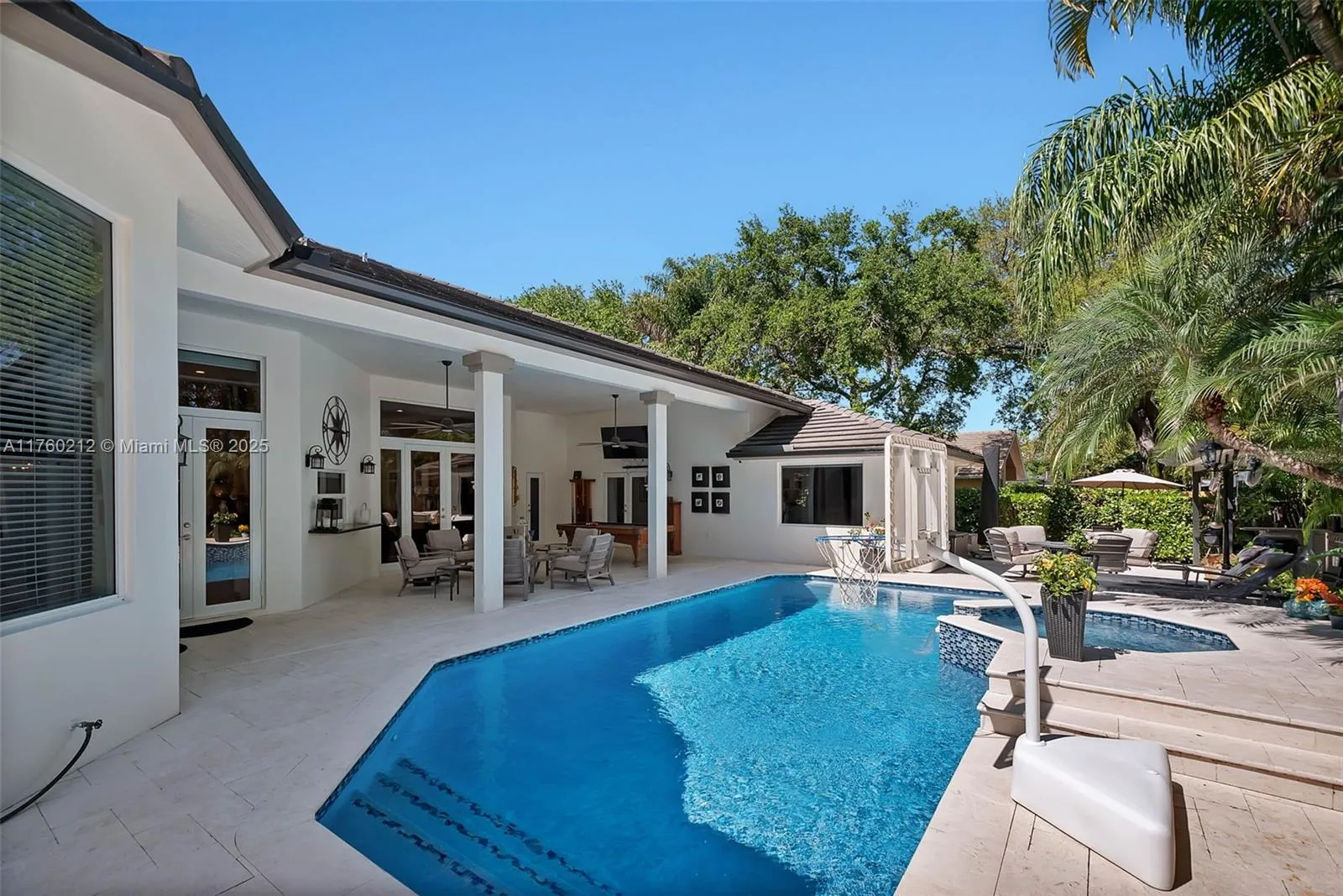 Palmetto Bay, Florida 33157, United States, 5 Bedrooms Bedrooms, ,4 BathroomsBathrooms,Residential,Active,85499