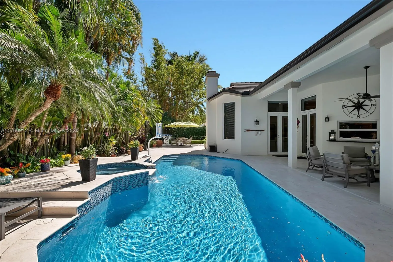 Palmetto Bay, Florida 33157, United States, 5 Bedrooms Bedrooms, ,4 BathroomsBathrooms,Residential,Active,85499