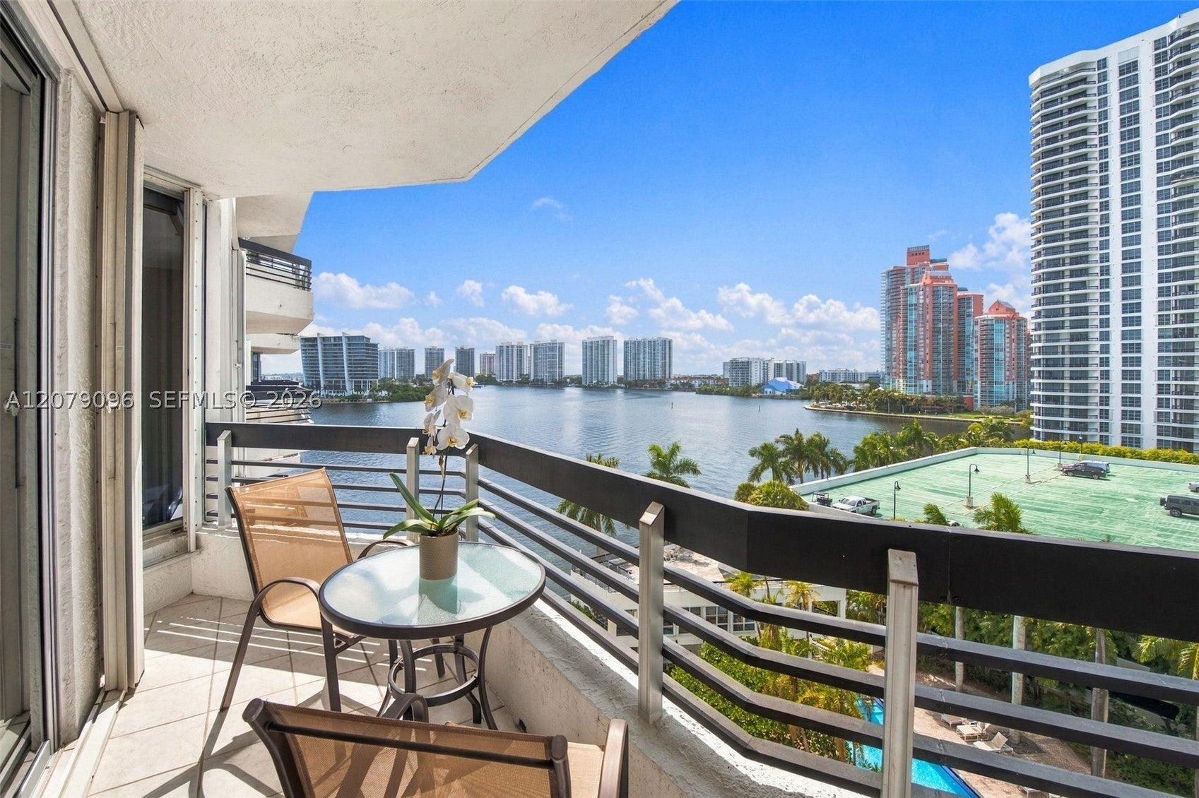 3600 Mystic Pointe Dr