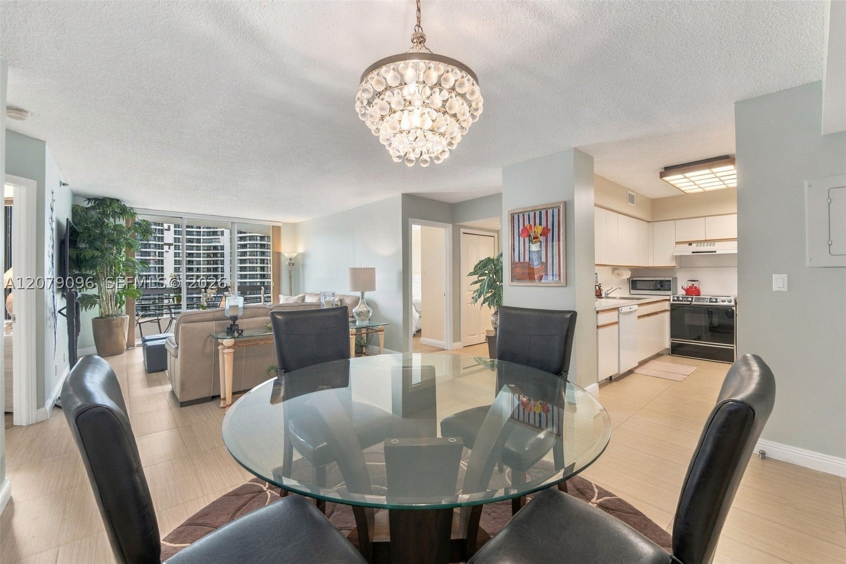 3600 Mystic Pointe Dr 903