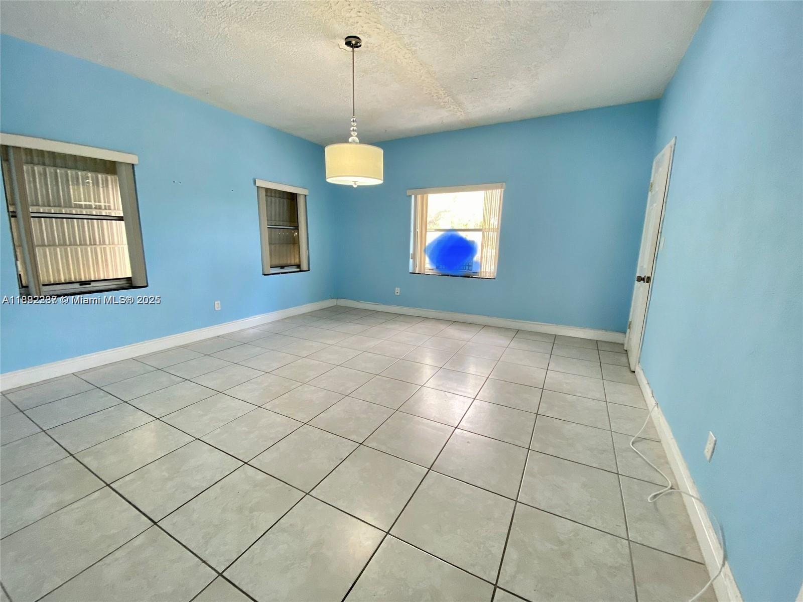 COMMERCE ADDITION - Residential Lease