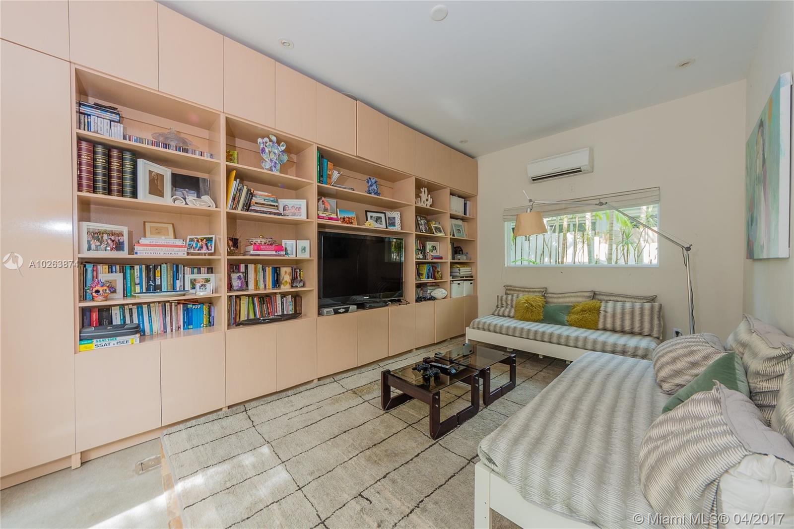 Tropical Isle Homes Add 0 - Residential Lease