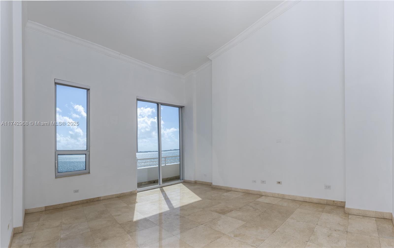 808 Brickell Key Dr 404