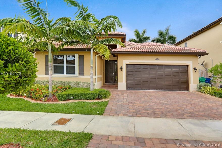 BRAND NEW HOME! CALL FOR TOUR AND MOVE IN SPECIALS- Restrictions may apply *Pictures, photographs, features, colors and sizes are approximate for illustration purposes only and will vary from the homes as built. These photos are not the actual home but it is the same plan built.