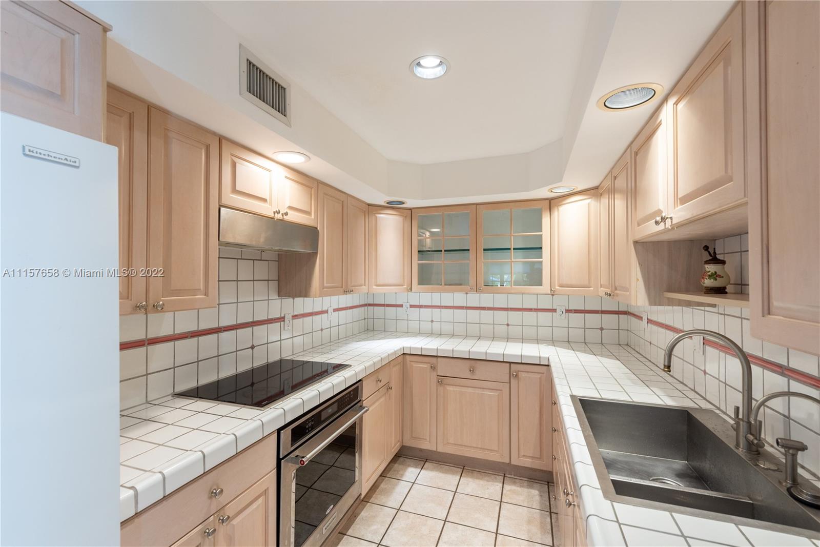 CORAL GABLES SEC B - Residential