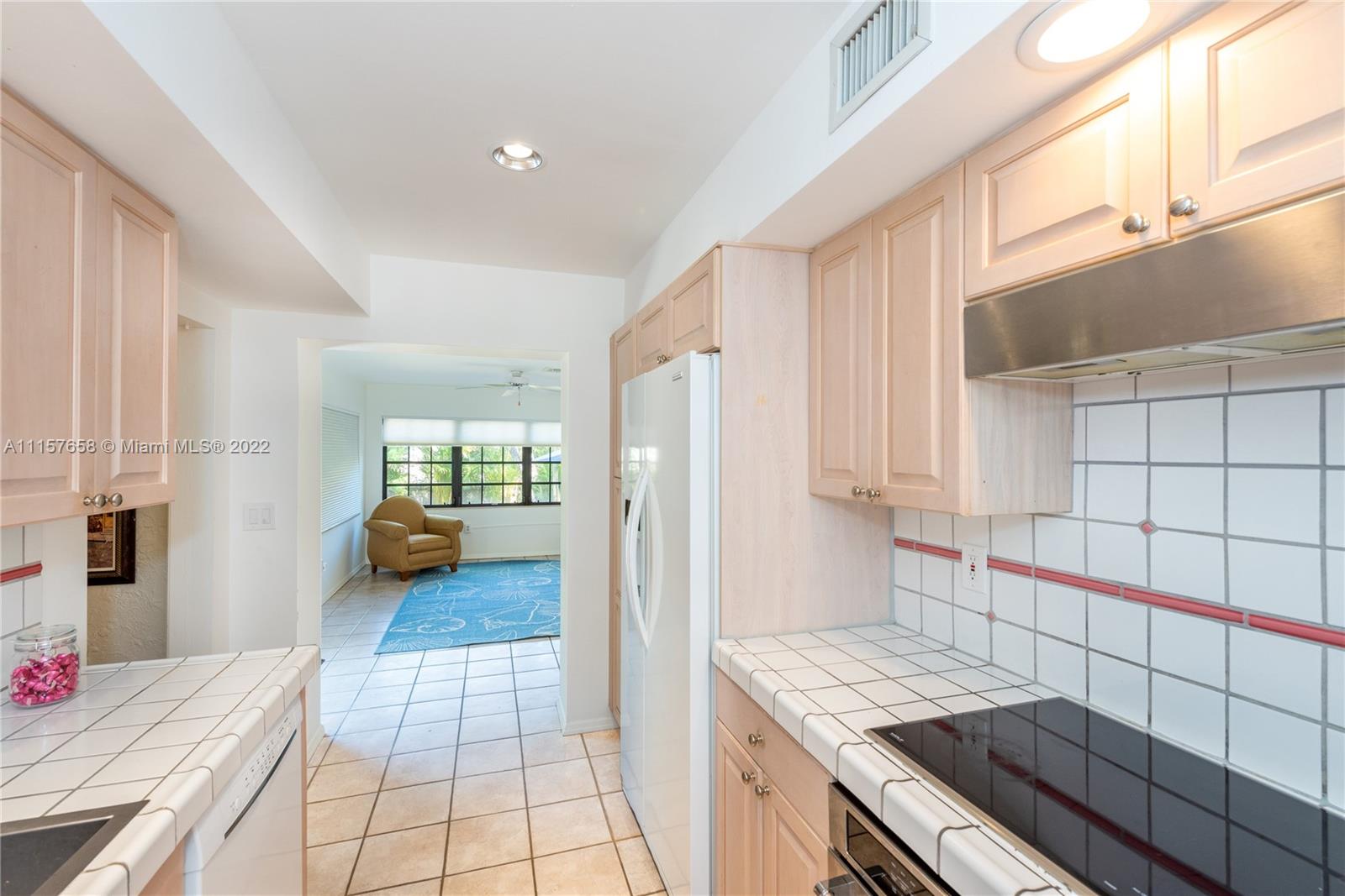 CORAL GABLES SEC B - Residential